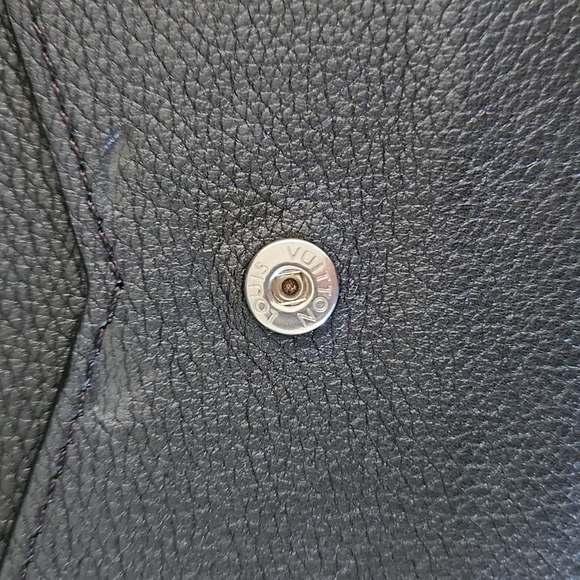 Louis Vuitton Wallet - Picture 10 of 14